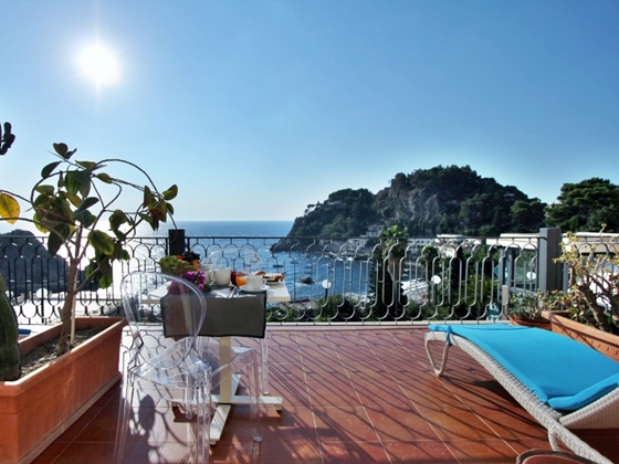 terrace of the hotel "Baia Azzurra " in Taormina